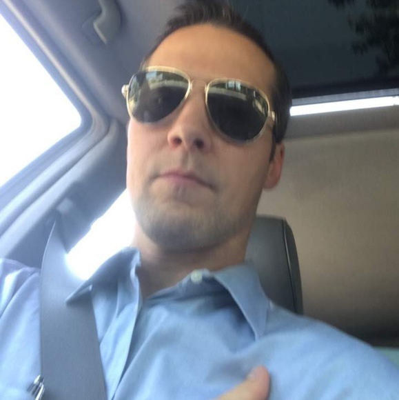 Meet your Posher, Michael - Picture 2 of 4